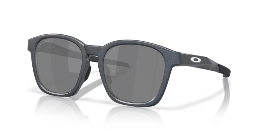 Oakley Shackle