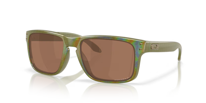 Oakley Holbrook (a)