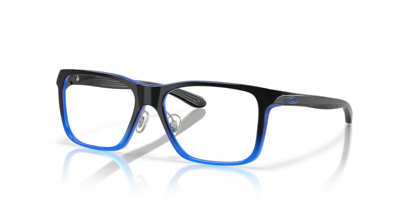 Oakley Sando